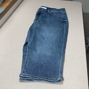 Lane Bryant pedal pusher